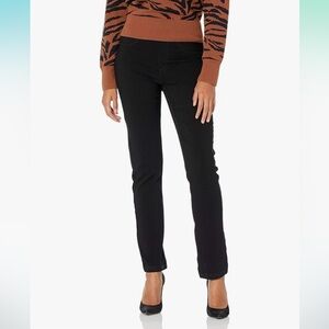 Gloria Vanderbilt Zoey pull on pant.